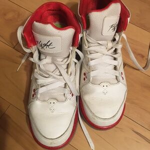 Jordan Flight size 6.5 youth US red, black, white